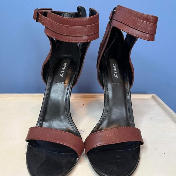 Sophia & Lee, size 9, brown heels - Picture 2 of 3